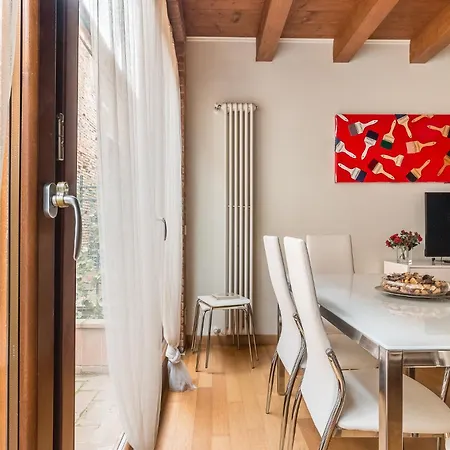 Guesthost - Fascino Veneziano A Cannaregio Appartement *