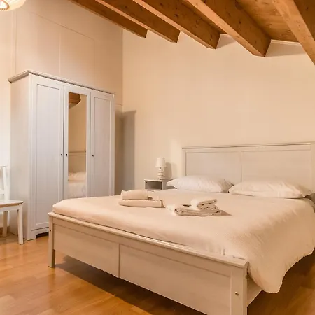 Apartment Guesthost - Fascino Veneziano A Cannaregio *