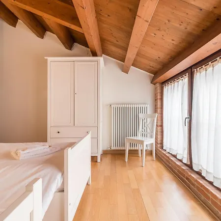 Guesthost - Fascino Veneziano A Cannaregio