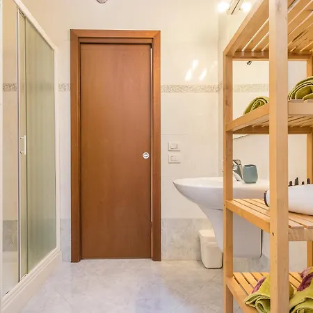 Guesthost - Fascino Veneziano A Cannaregio Apartment