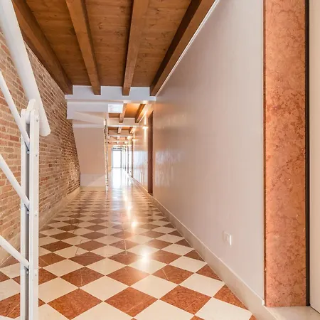 Apartment Guesthost - Fascino Veneziano A Cannaregio *