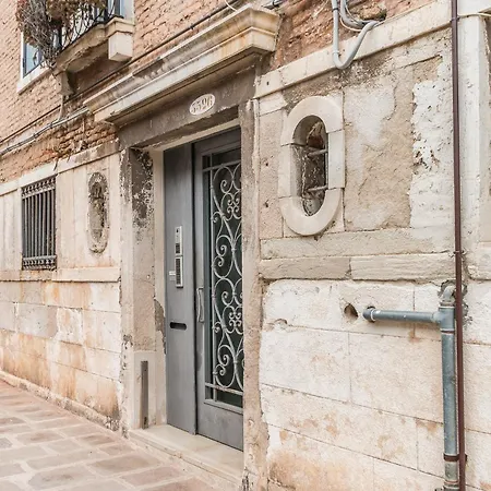Guesthost - Fascino Veneziano A Cannaregio *